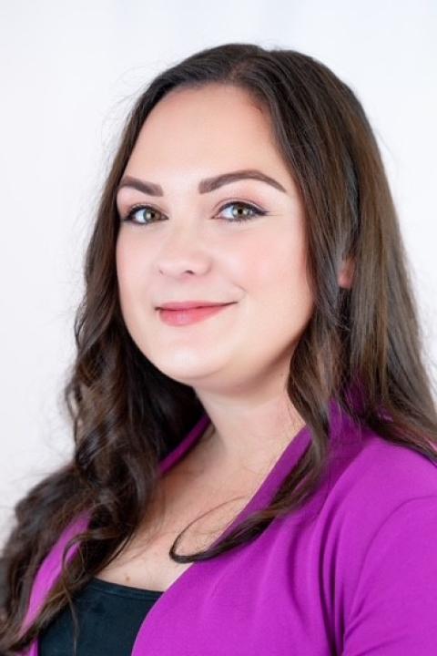 Tanya Lau Headshot