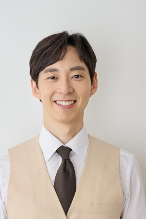 Wooseok "Will" Ahn headshot